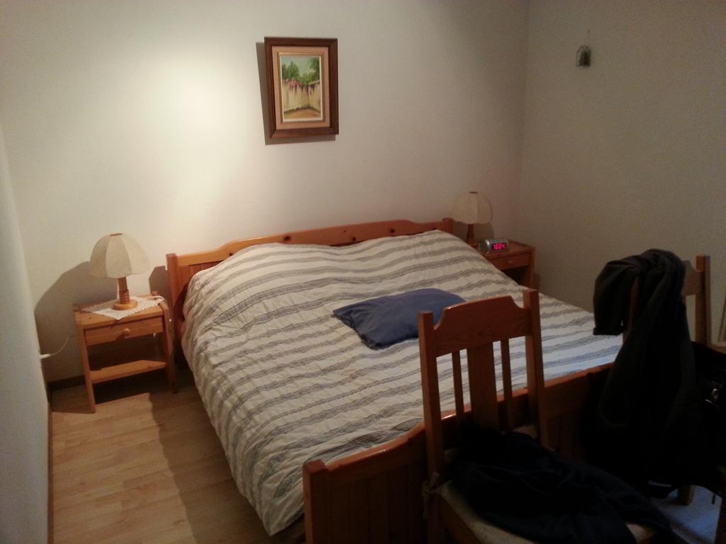 Wohnung Casa Hirundella Trin Δωμάτιο φωτογραφία